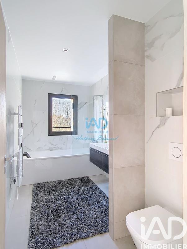 Maison de maîtres - 240 m² - 8 pièces