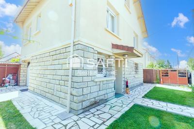 Maison - 91 m² - 5 pièces