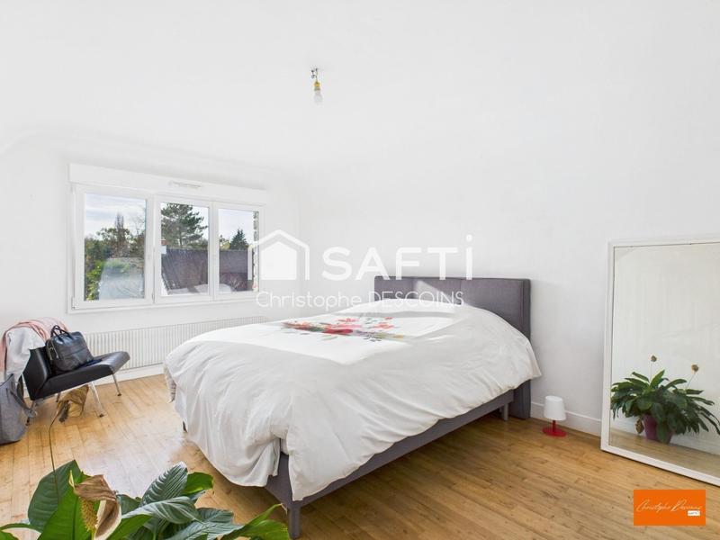 Maison - 160 m² - 8 pièces