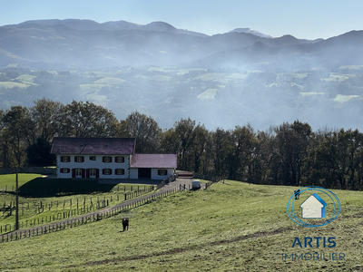 Maison - 165 m² - 6 pièces