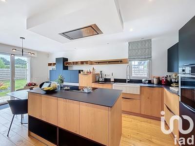 Maison - 180 m² - 5 pièces