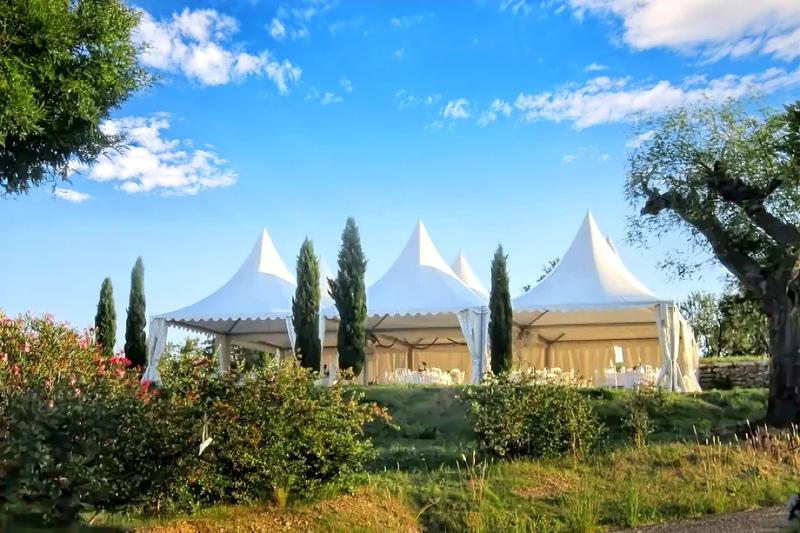 Propriété - 660 m² - 20 pièces