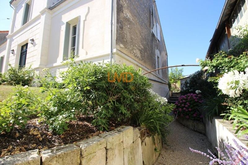 Maison bourgeoise - 217 m² - 6 pièces