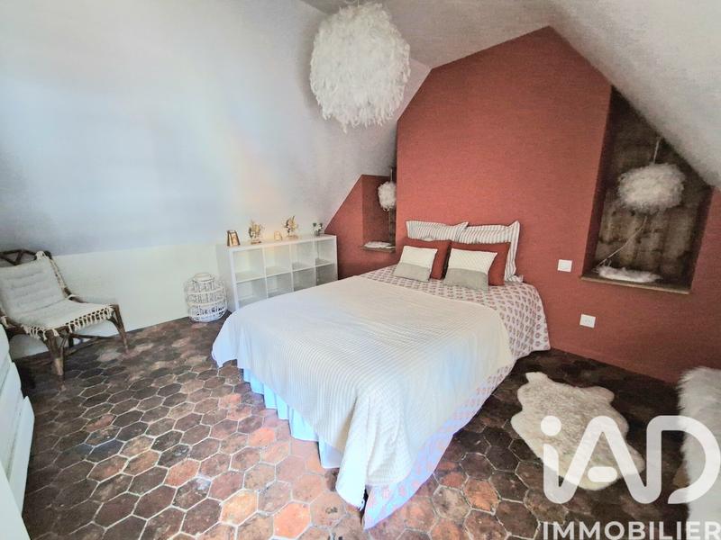 Maison - 267 m² - 10 pièces