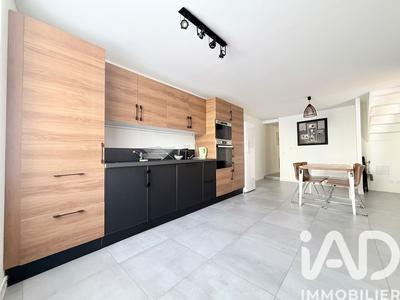 Maison - 95 m² - 4 pièces