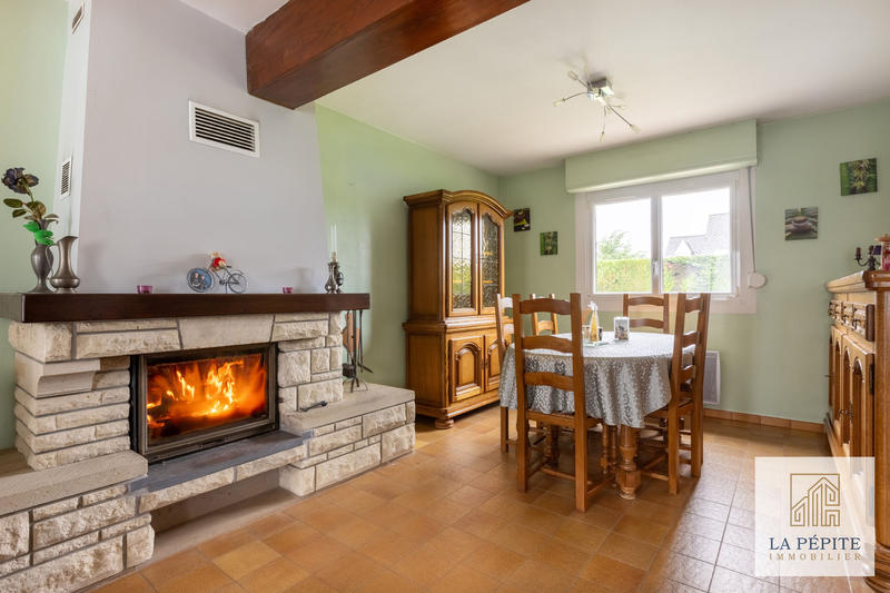 Maison - 96 m² - 5 pièces