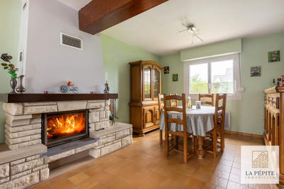 Maison - 96 m² - 5 pièces