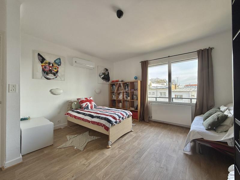 Maison - 160 m² - 7 pièces