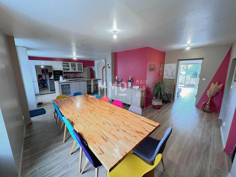 Maison - 200 m² - 7 pièces