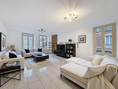 Appartement - 118 m² - 6 pièces