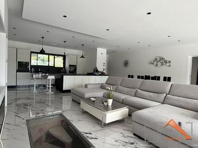 Villa - 135 m² - 5 pièces