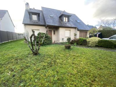 Maison - 95 m² - 5 pièces