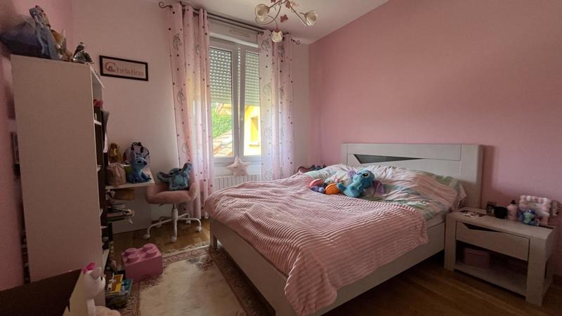 Maison - 330 m² - 10 pièces