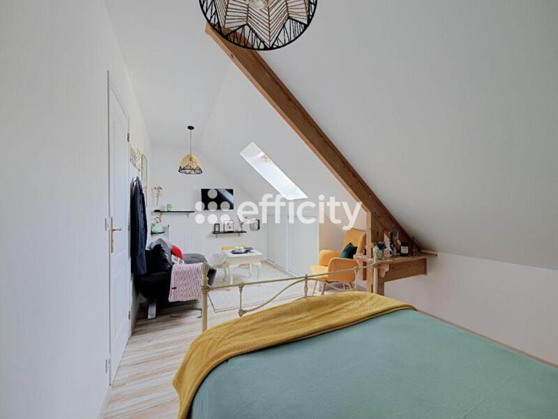 Pavillon - 150 m² - 6 pièces