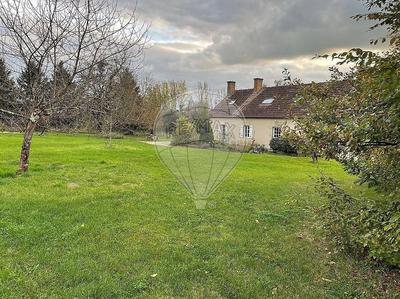 Maison - 212 m² - 7 pièces