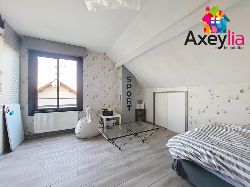 Maison - 122 m² - 6 pièces