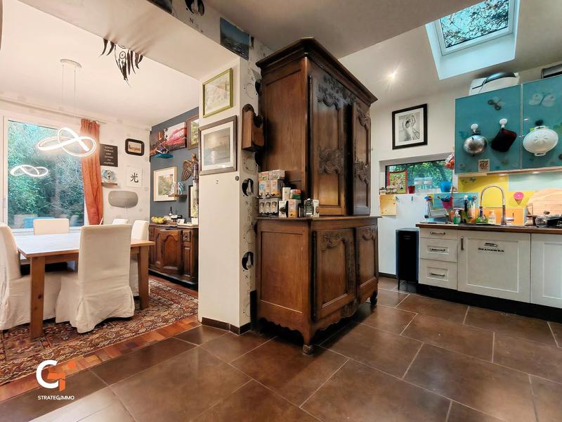 Maison - 134 m² - 8 pièces