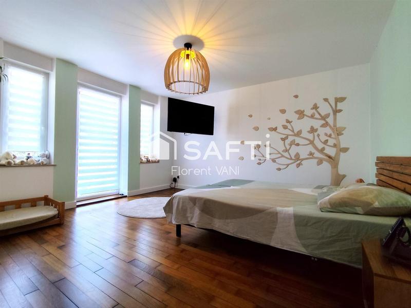 Maison - 150 m² - 9 pièces