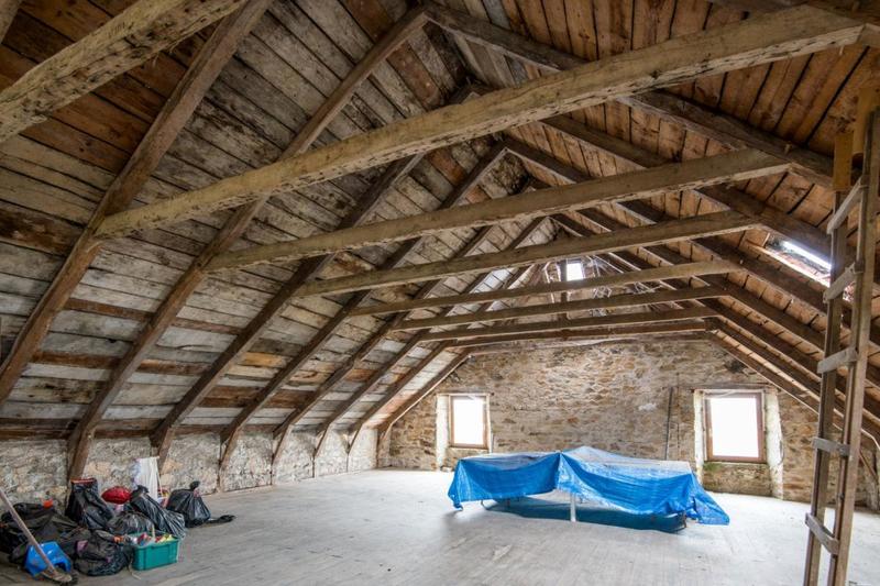 Maison en pierre - 275 m² - 11 pièces