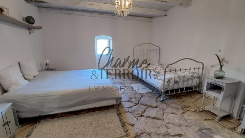 Mas - 228 m² - 10 pièces