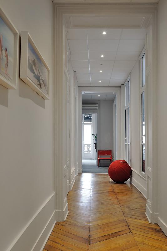 Bureau - 150 m² - 6 pièces