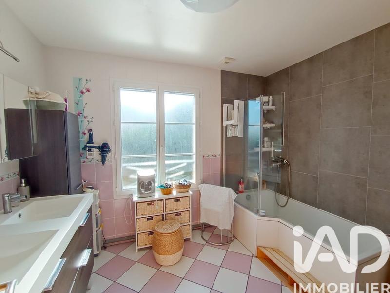 Maison - 160 m² - 8 pièces