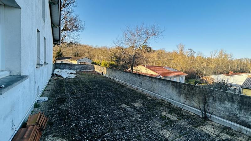 Maison ancienne - 219 m² - 8 pièces