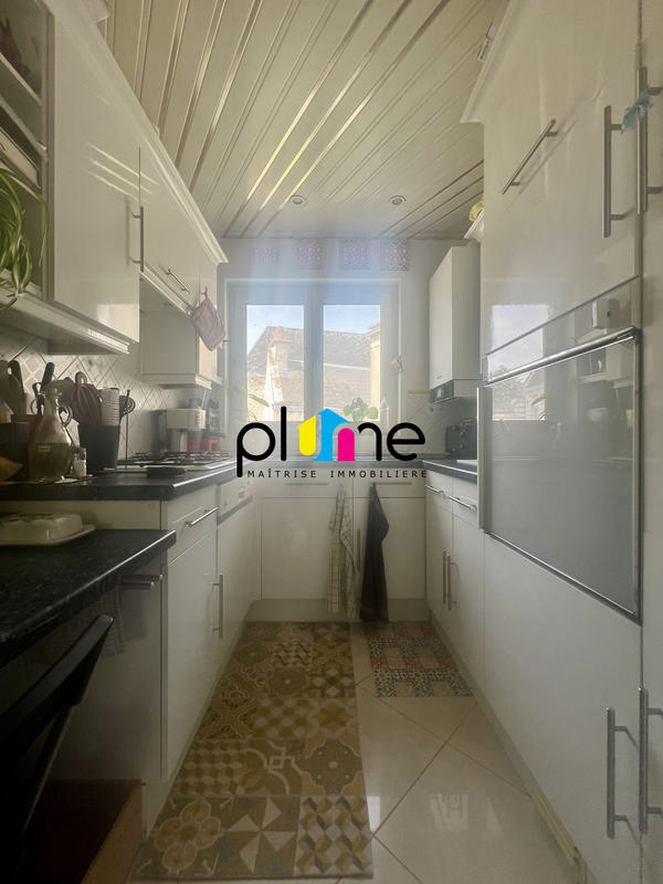 Appartement - 80 m² - 3 pièces