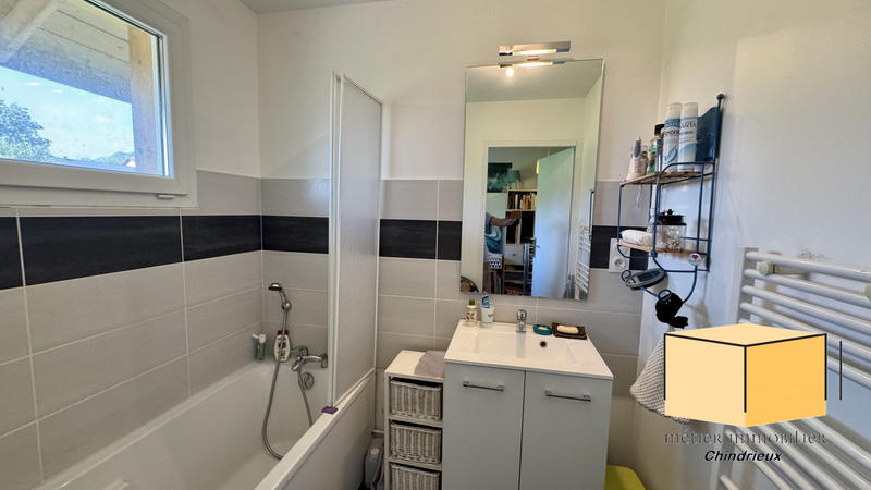 Maison - 95 m² - 4 pièces