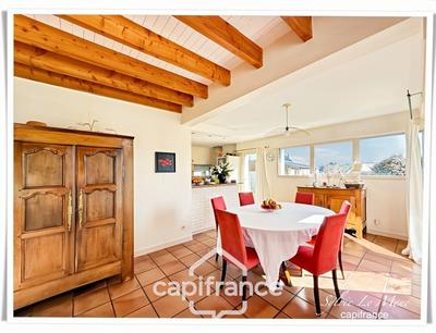 Maison - 205 m² - 8 pièces