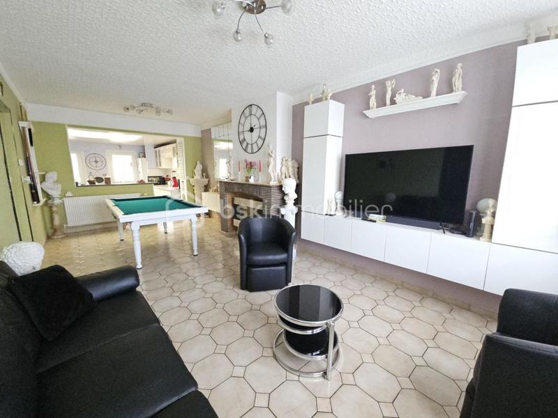 Maison - 85 m² - 5 pièces