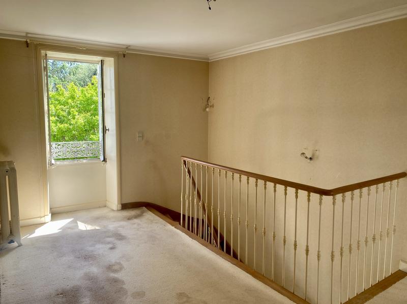 Château - 725 m² - 13 pièces