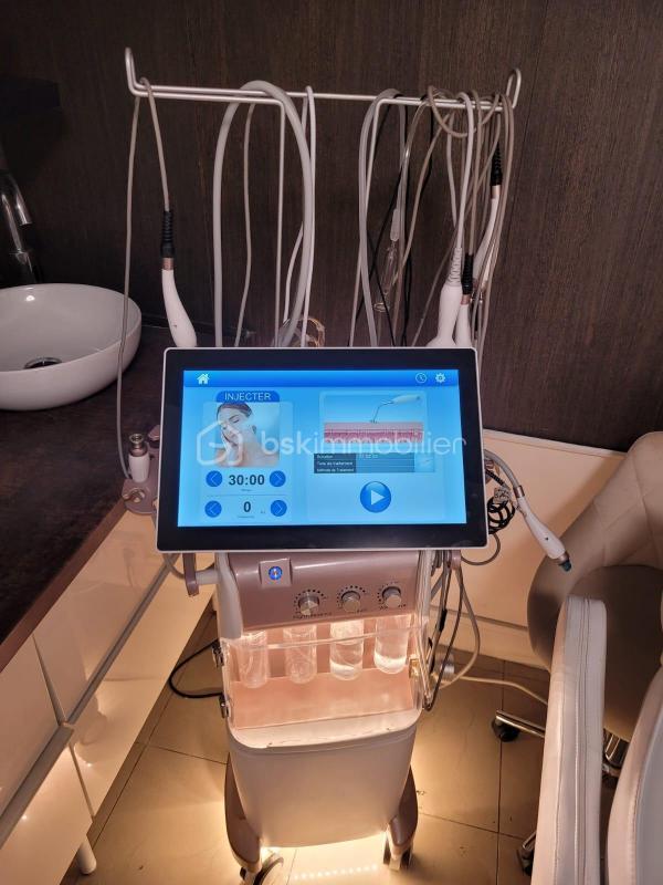 Beauté / Bien-être - 65 m²