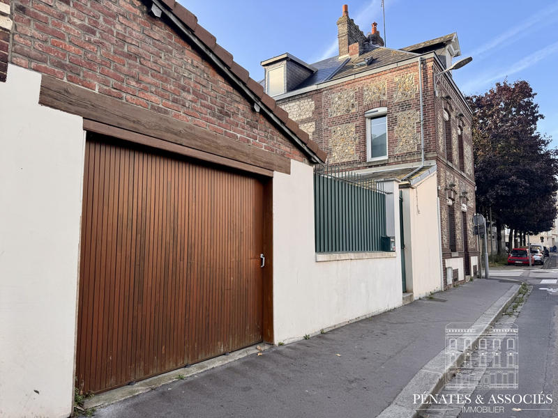 Maison - 75 m² - 5 pièces