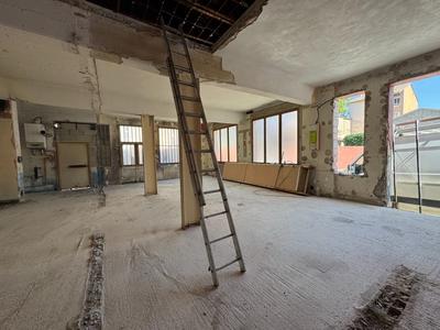 Local d'activité / Entrepôt - 168 m² - 2 pièces