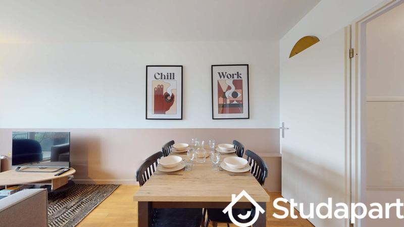 Chambre - 9 m² - 1 pièce