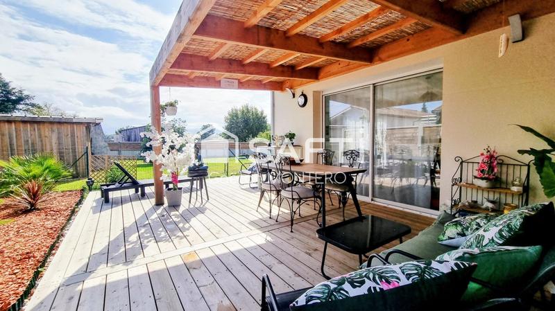 Maison - 95 m² - 4 pièces