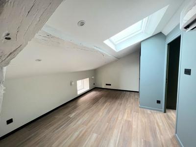 Appartement - 15 m² - 2 pièces
