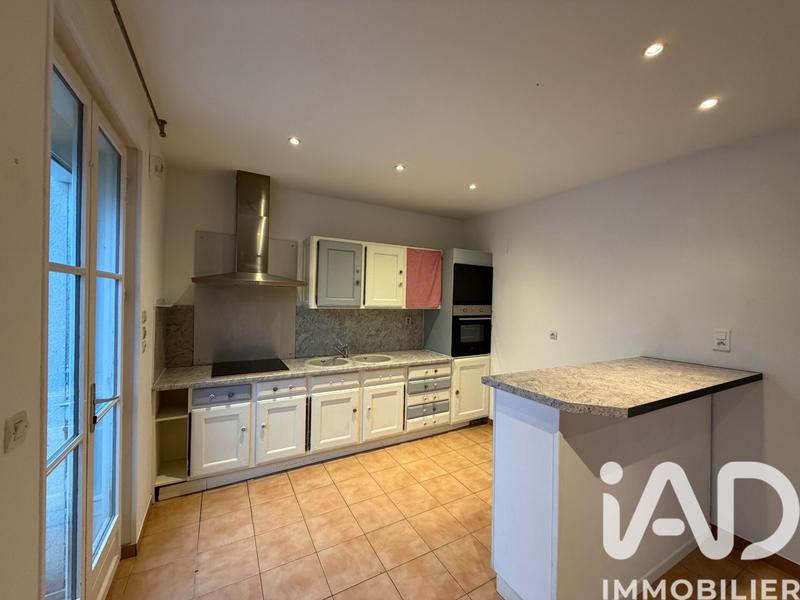 Maison - 223 m² - 8 pièces