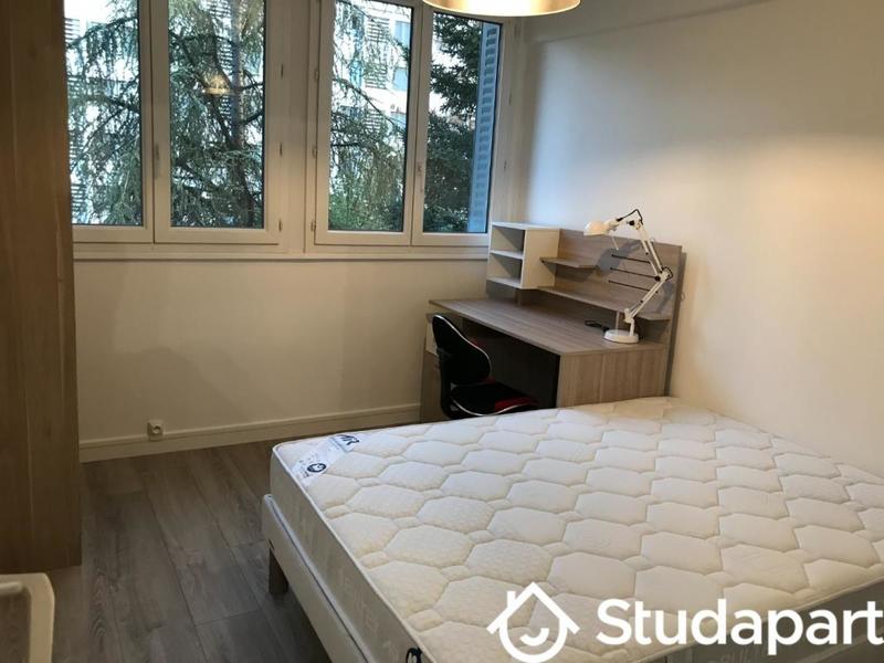 Chambre - 10 m² - 1 pièce