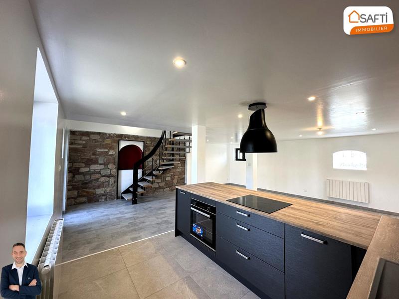 Maison - 357 m² - 12 pièces