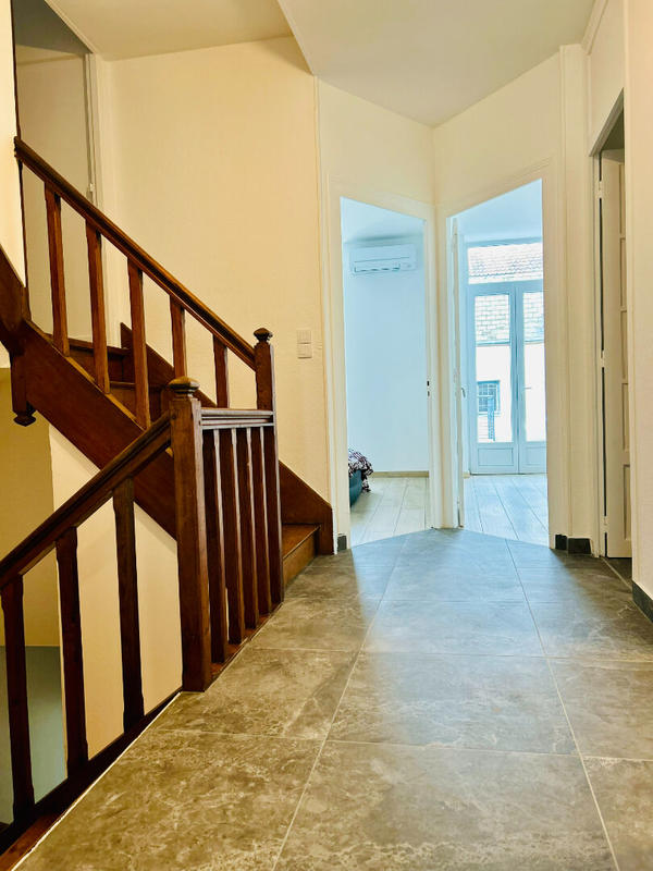 Appartement - 111 m² - 5 pièces