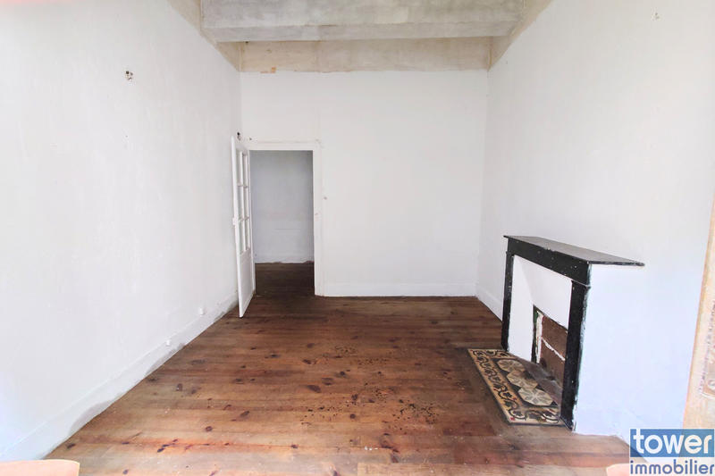 Maison - 420 m² - 17 pièces