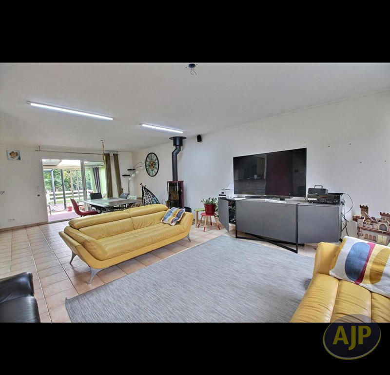 Maison - 182 m² - 7 pièces