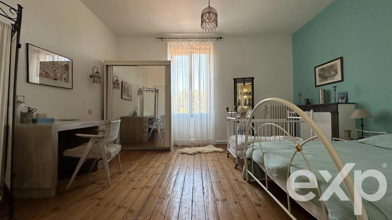 Maison - 190 m² - 7 pièces