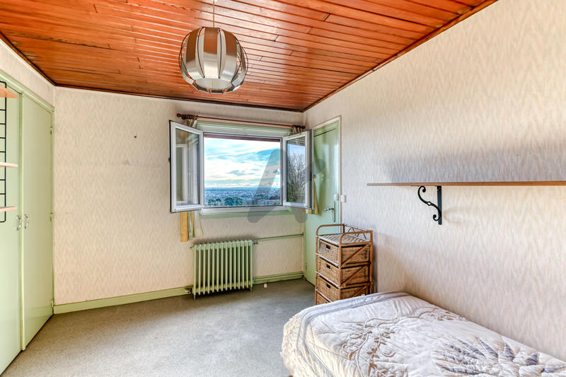 Maison - 320 m² - 7 pièces