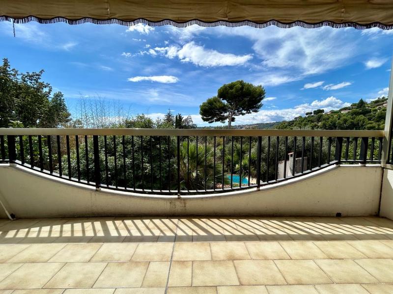 Appartement - 84 m² - 3 pièces