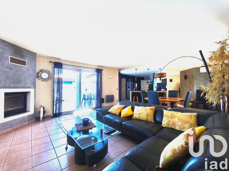 Maison - 225 m² - 8 pièces