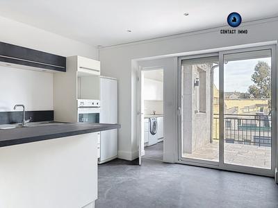 Appartement - 81 m² - 3 pièces