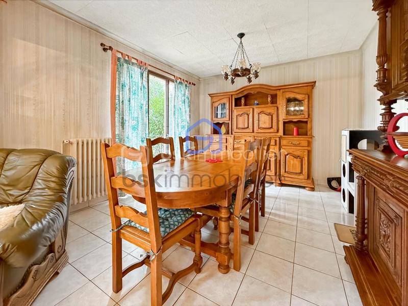 Pavillon - 185 m² - 8 pièces